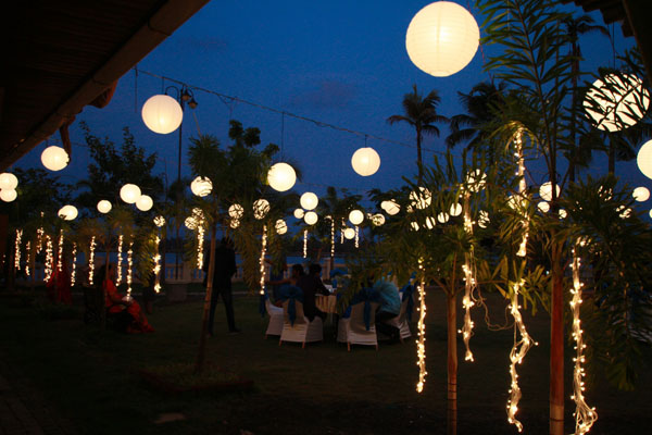 Indriya Sands Resort facilities: Lighting decor at lawn